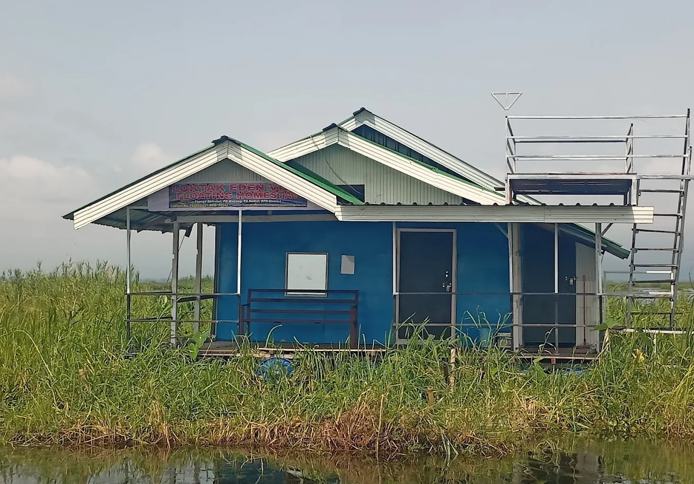 Loktak Eden View Floating Homestay